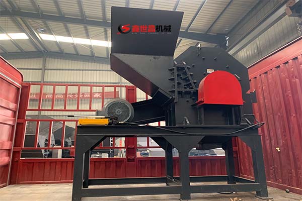 600型破碎機發往天津